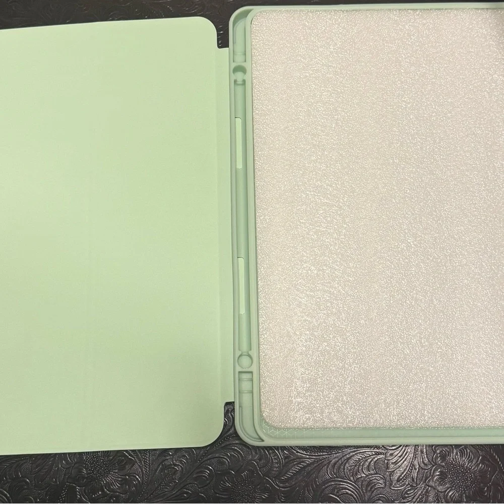 iPad Pro 12.9 Case 5th Gen Matcha Green New